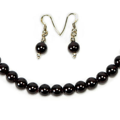 Mesmerising Black - Garnet Necklace with Earrings