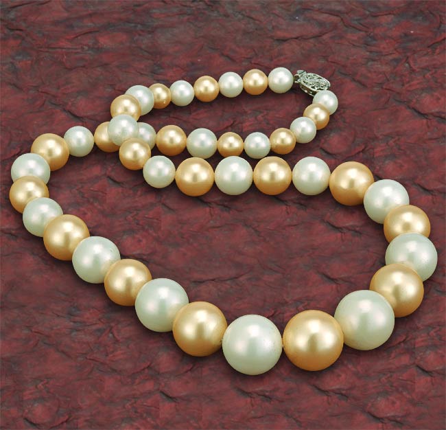 "Golden Regalia" Shell Pearl Necklace