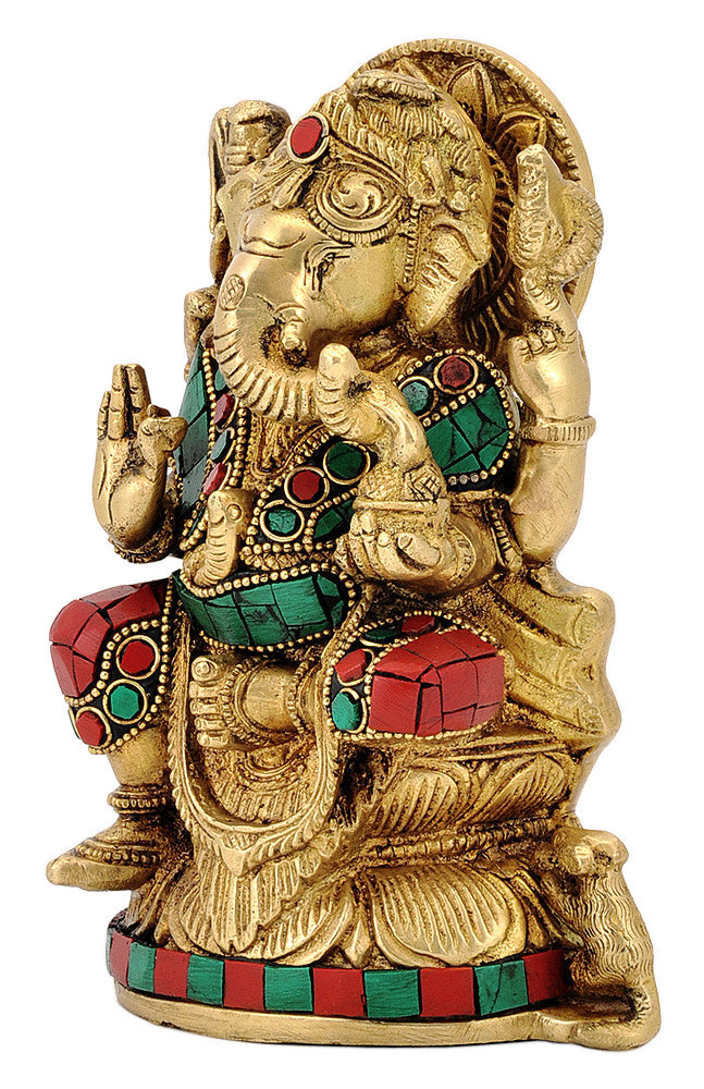 Ganesha Statue with Stones