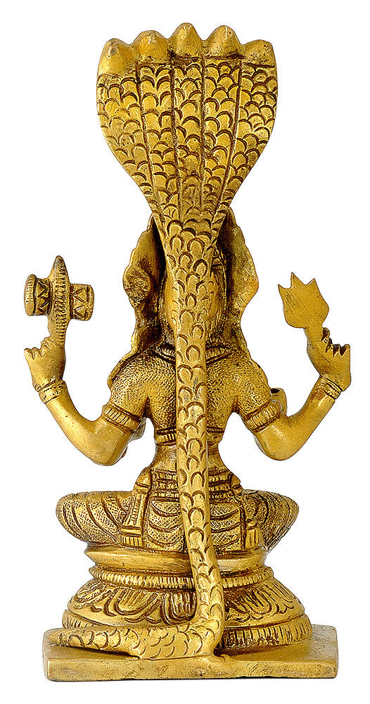 Arulmigu Devi Karumariamman Statue