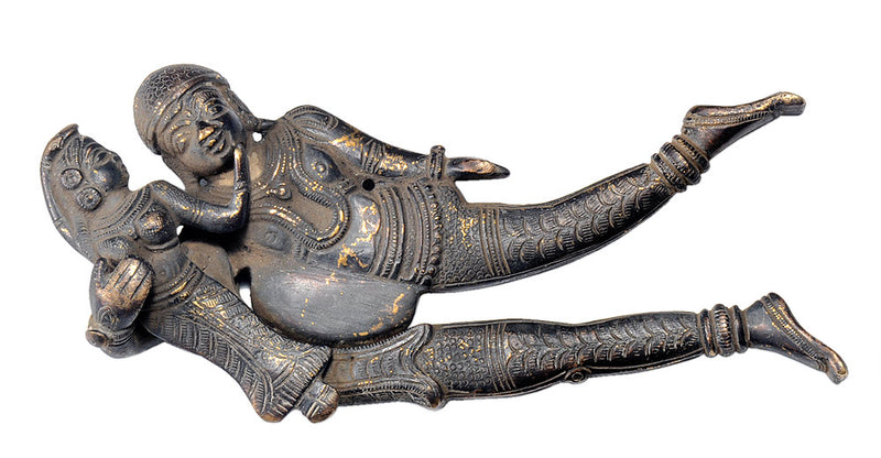 King & Queen Antique Finish Brass Nut Cutter